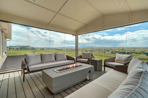 House, Mountain View | Balcony view