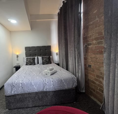 Apartment | 1 bedroom, iron/ironing board, WiFi (free), bed sheets