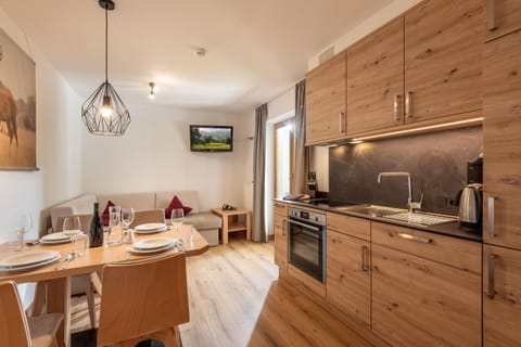 Apartment | Private kitchen | Electric kettle, highchair