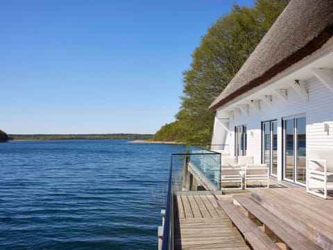 House | Water view