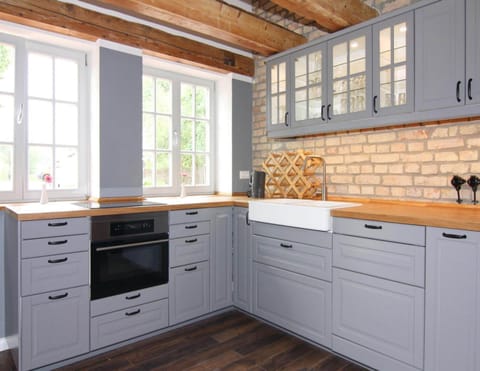 House | Private kitchen | Highchair