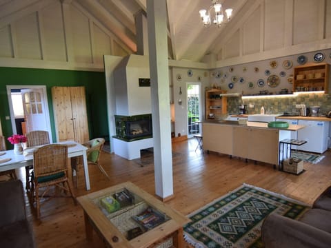 House | Private kitchen | Electric kettle, highchair