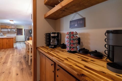 Coffee bar with regular coffee pot and Keurig 