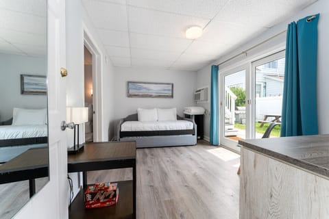 Bedroom 2 (Twin Trundle - Top and Bottom)(Sleeps 2)