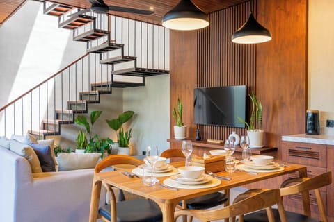 Villa | Dining room