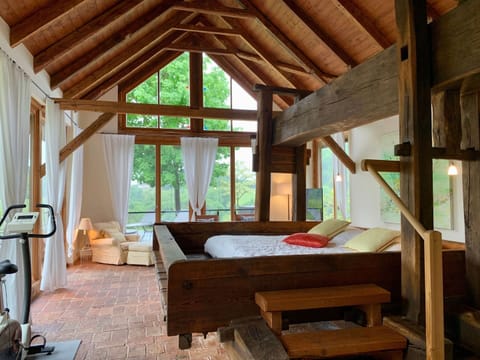 House | 3 bedrooms, individually furnished, bed sheets