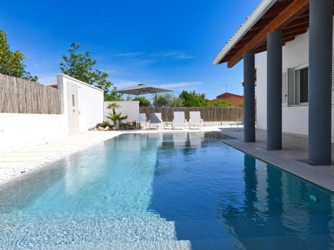 Apartment | Pool | Outdoor pool