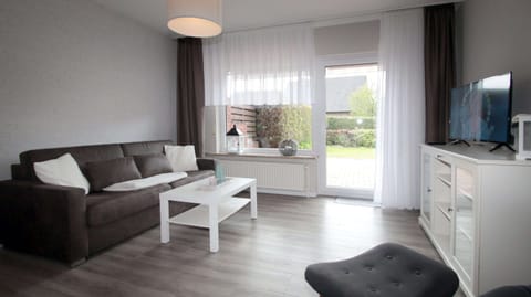 Apartment | Living room