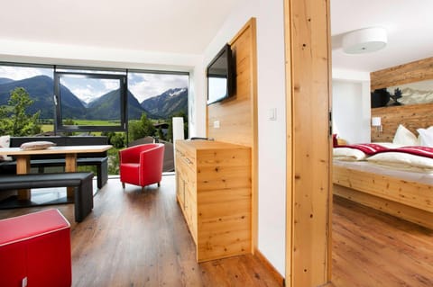 Apartment | 3 bedrooms, individually furnished, bed sheets