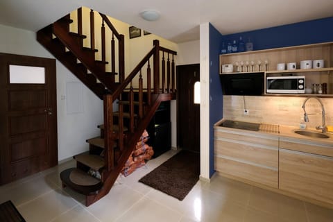 House | Private kitchen | Electric kettle, toaster