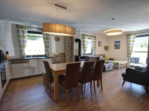Chalet | Private kitchen | Electric kettle, toaster, highchair