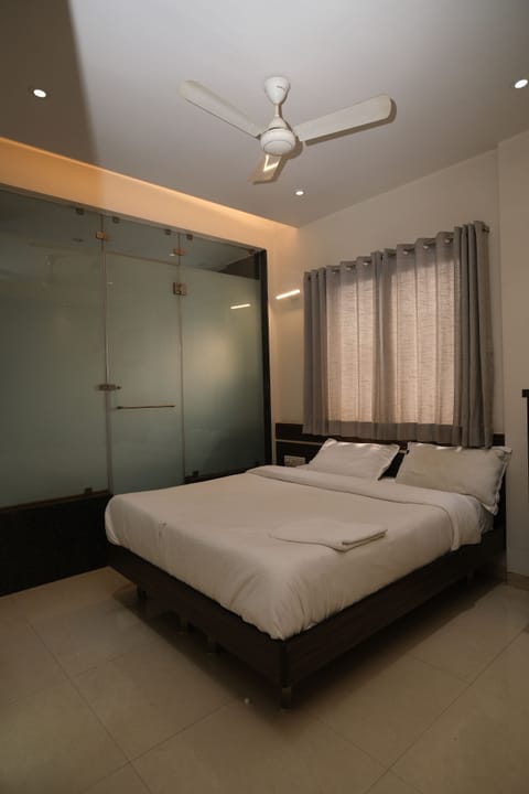 Deluxe Room | Soundproofing