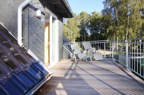 House | Terrace/patio