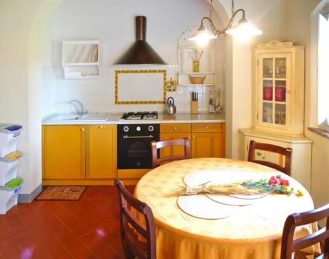 Apartment | Private kitchen | Highchair