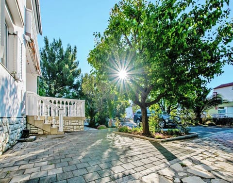 Apartment | Exterior