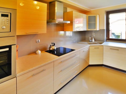 House | Private kitchen | Highchair