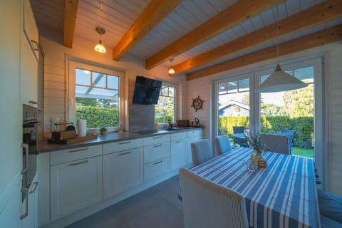 House | Private kitchen | Highchair