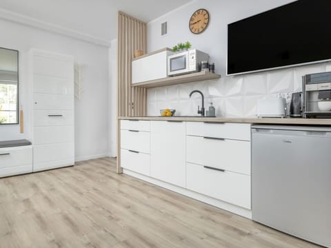 Apartment | Private kitchen | Electric kettle, toaster, highchair