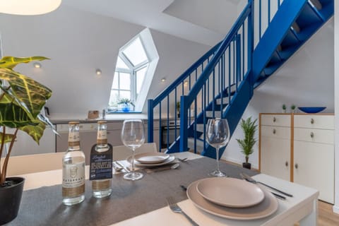 Apartment | Dining