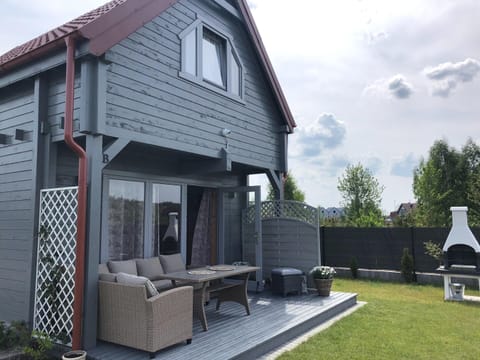House | Outdoor dining
