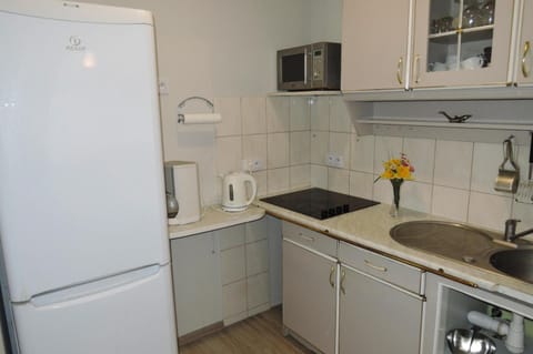 House | Private kitchen | Electric kettle, toaster