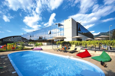 Apartment | Pool | Outdoor pool