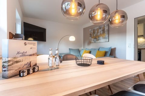 House | Dining