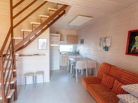 Mobile Home | Living room