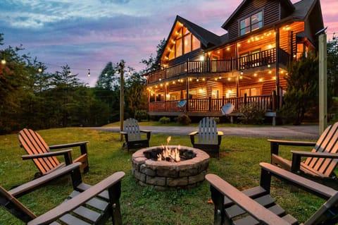 S'mores, Stories, Stargazing... The possibilities are endless!