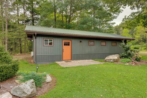 Hillsgrove Vacation Rental | 2BR | 1BA | 640 Sq Ft | 1 Step to Enter