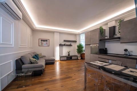 Apartment | Living area | 24-inch flat-screen TV with digital channels