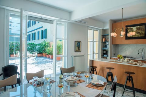 Apartment | Dining room