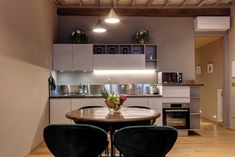 Apartment | Dining room