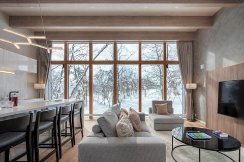 House, 3 Bedrooms | Living room