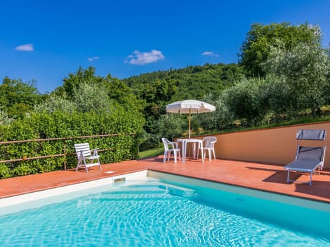 Water, Plant, Sky, Swimming Pool, Cloud, Azure, Blue, Shade, Tree, Outdoor Furniture