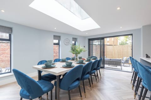 House, Patio | Dining room