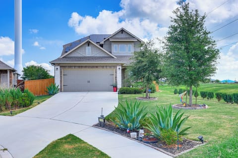 House (3 Bedrooms) | Front of property
