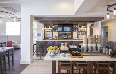 Daily cooked-to-order breakfast (USD 12.95 per person)