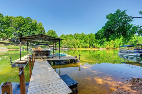 Dawsonville Vacation Rental | 3BR | 2BA | 1,900 Sq Ft | 4 Steps to Enter