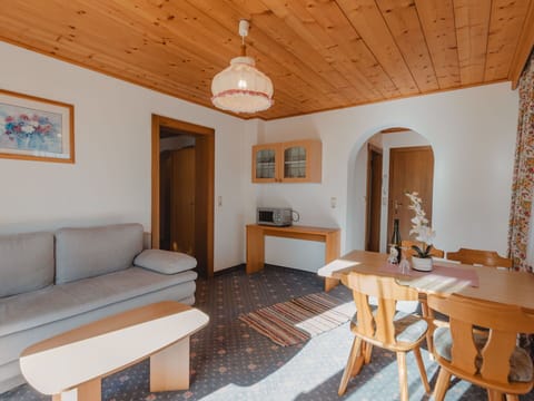 Furniture, Table, Picture Frame, Wood, Architecture, Interior Design, Floor, Flooring, Living Room, Wall