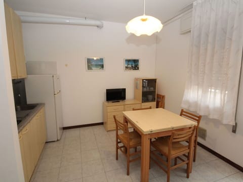 Plant, Building, Chair, Wood, Shade, Flower, Door, Tints And Shades, Landscape, Petal