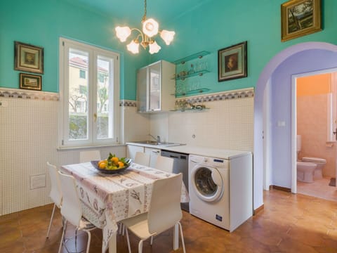 Interior Design, Flooring, Major Appliance, Floor, Ceiling, Furniture, Room, Lighting, Home Appliance, Kitchen