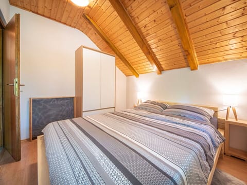 Furniture, Building, Property, Comfort, Wood, Bed, House, Bed Frame, Floor