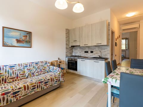 Flooring, Interior Design, Floor, Furniture, Apartment, Room, Home, Couch, Ceiling