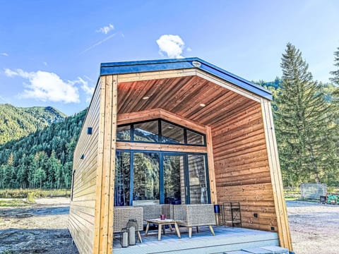 Wood, Architecture, Mountain Range, Hill Station, Log Cabin, Slope, Valley, Hut, Larch, Shed