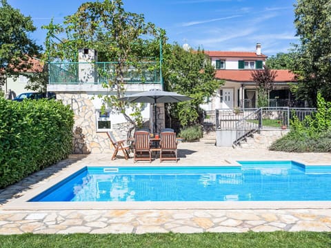 Water, Plant, Sky, Property, Swimming Pool, Azure, Chair, Tree, Building, Outdoor Furniture