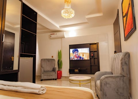 House | 1 bedroom, iron/ironing board, free WiFi, bed sheets
