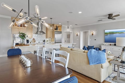 WaterHouse 304 - Seacrest Beach - Dining/Living Area