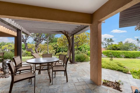 Condo, 2 Bedrooms | Outdoor dining