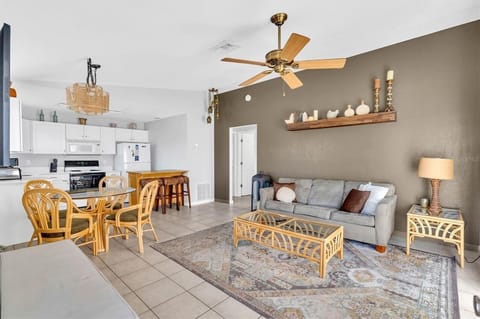 Living - Sunny Side Down